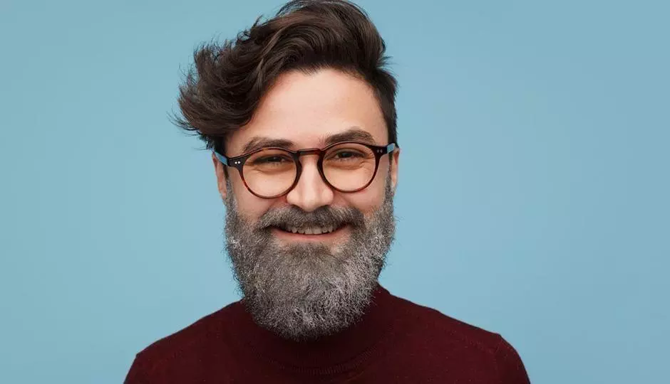 Why Are Some Men’s Beards a Different Color Than Their Hair? 