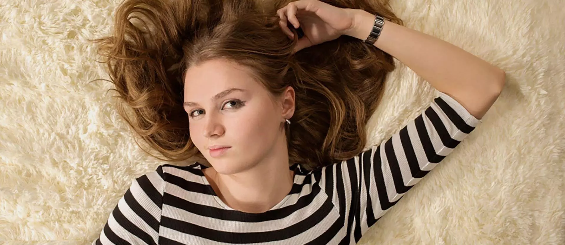 woman with happy, healthy hair