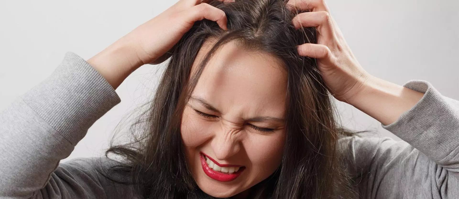 5 Signs You Have a Dry Scalp
